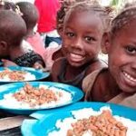 Edificação dos 180 (cento e oitenta) ou 216 (duzentos e dezasseis) centros distritais de acolhimento e protecção social previstos no PEIUHAR